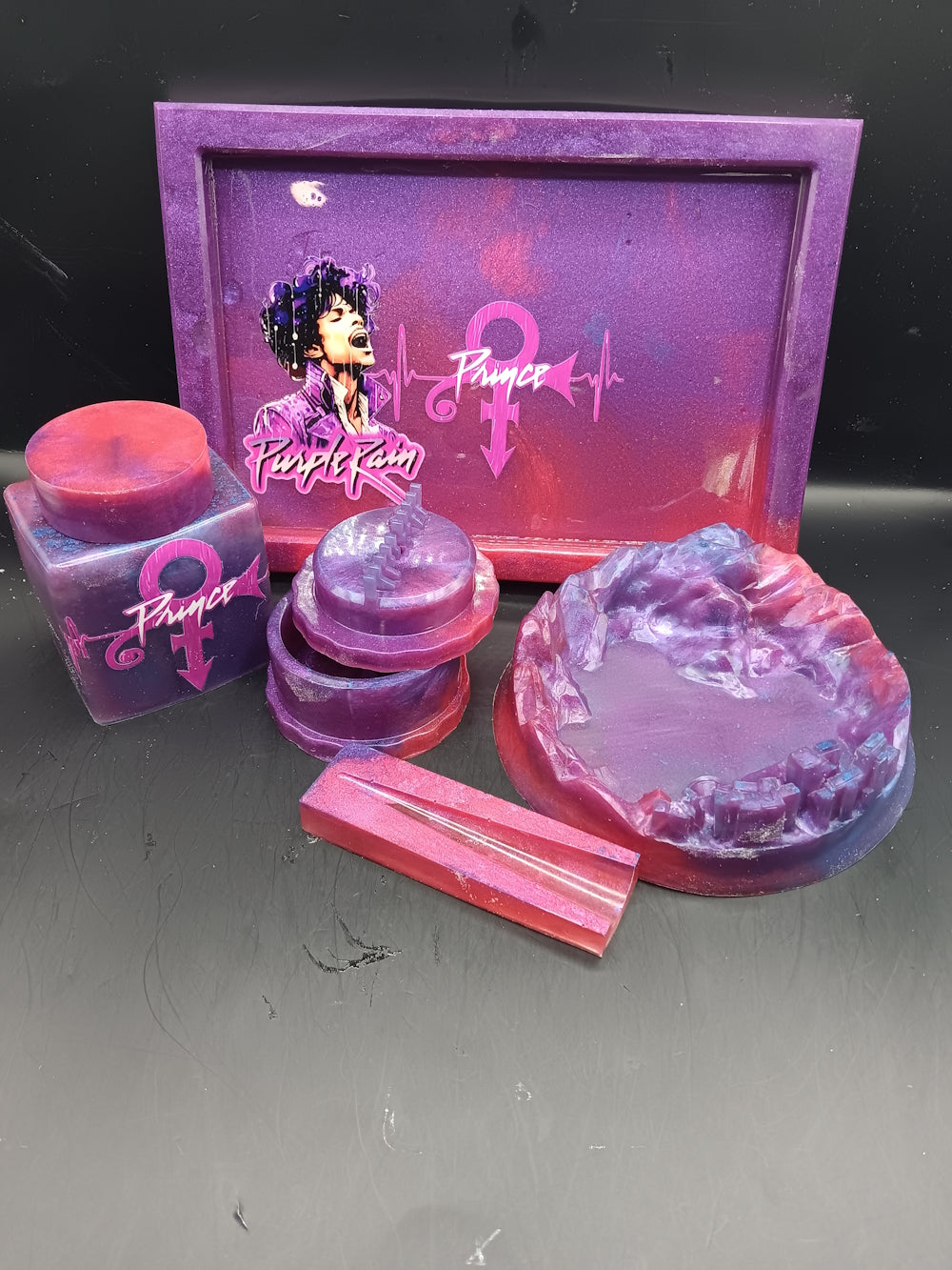 5 Piece Graphic Rolling Tray Set