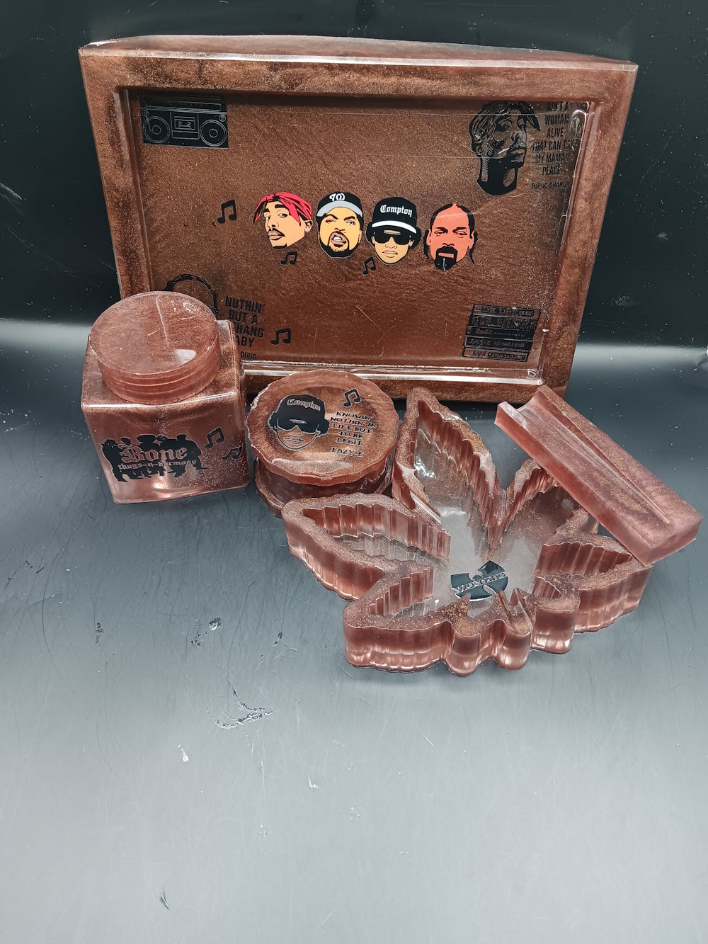 5 Piece Graphic Rolling Tray Set