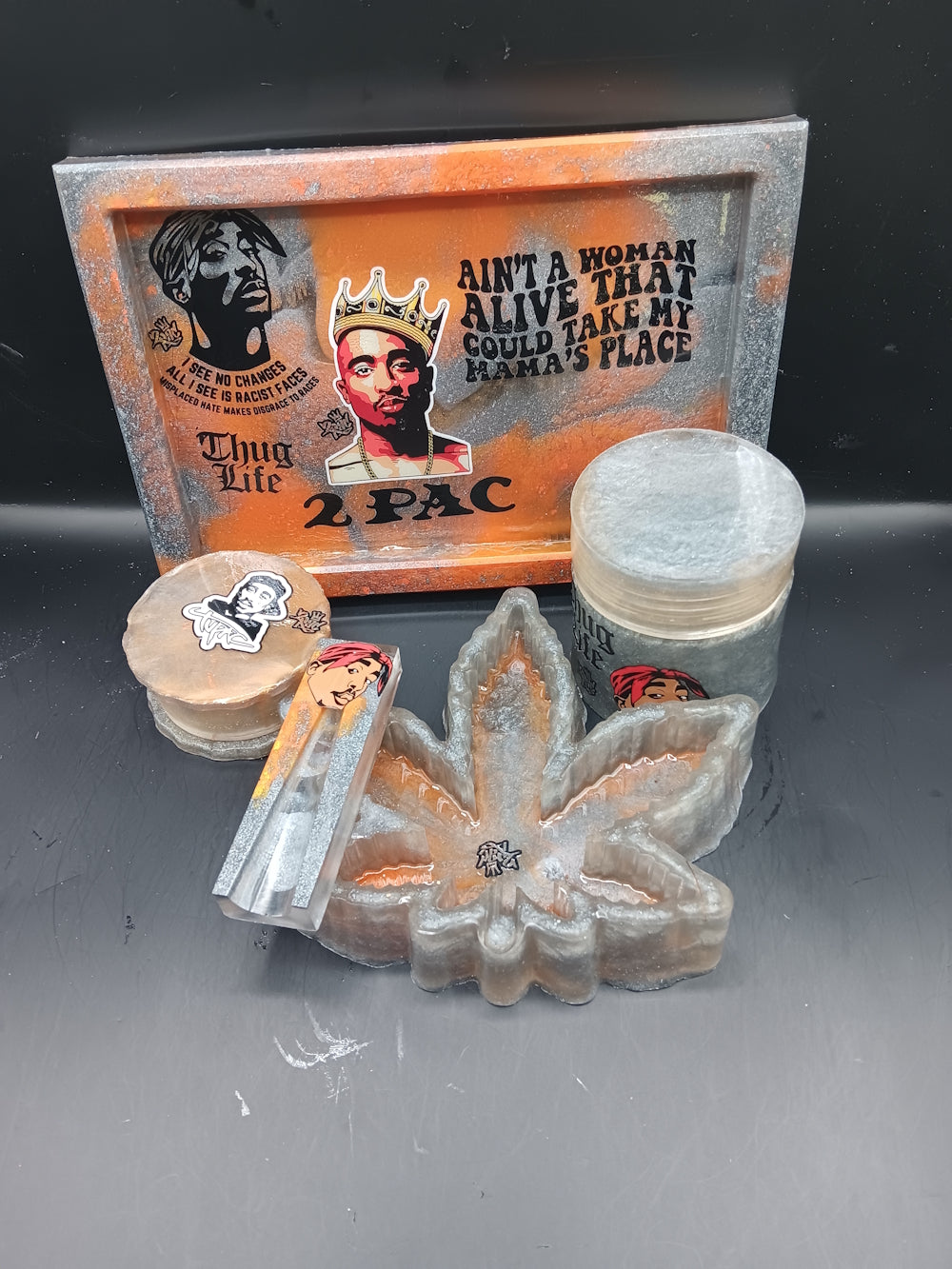 5 Piece Graphic Rolling Tray Set